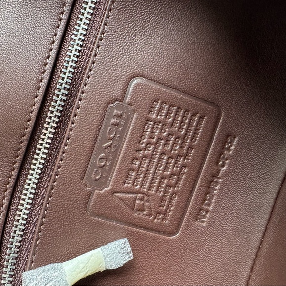 Coach Hamptons Bag Maple Brown Shoulder Bag - Picture 5 of 5